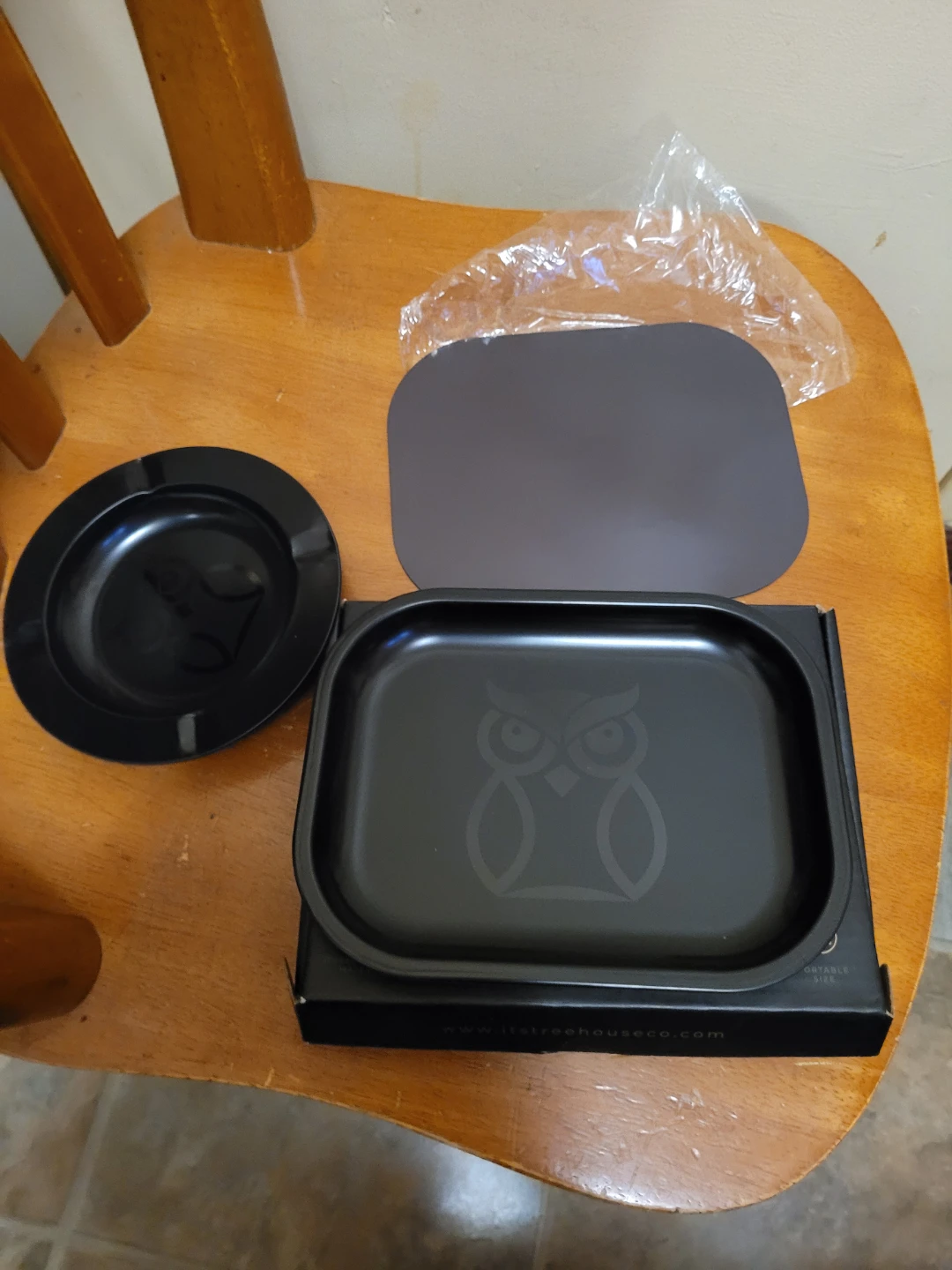 Treehouse Rolling Tray with Magnetic Lid and ashtray - photo 2