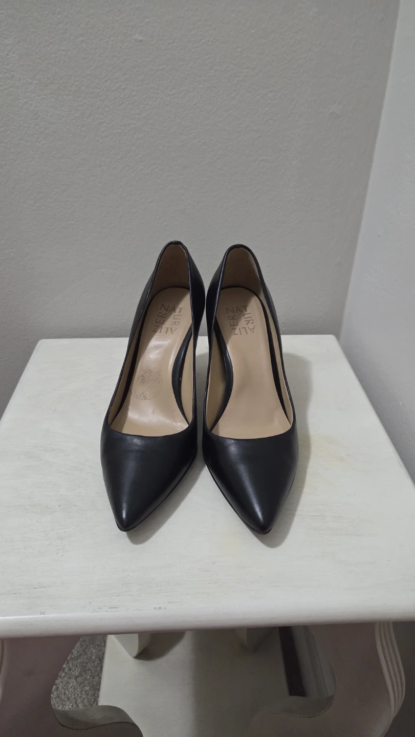 Naturalizer Black Leather Pumps - photo 2