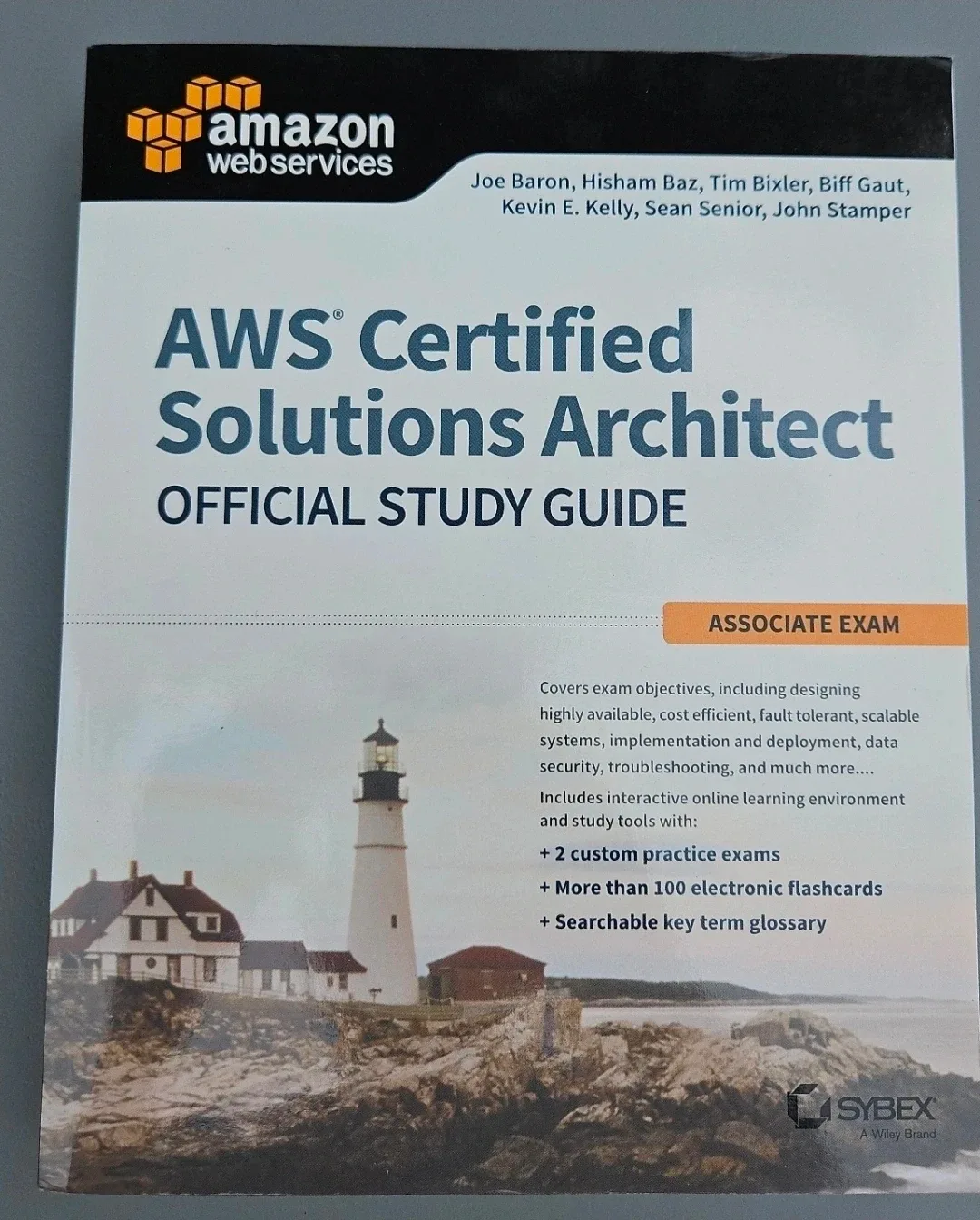 ⚽️ AWS Certified Solutions Architect Official Study Guide.