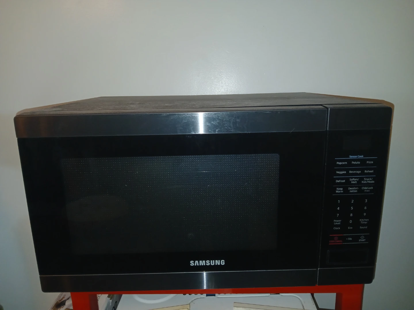 Microwave oven - photo 3