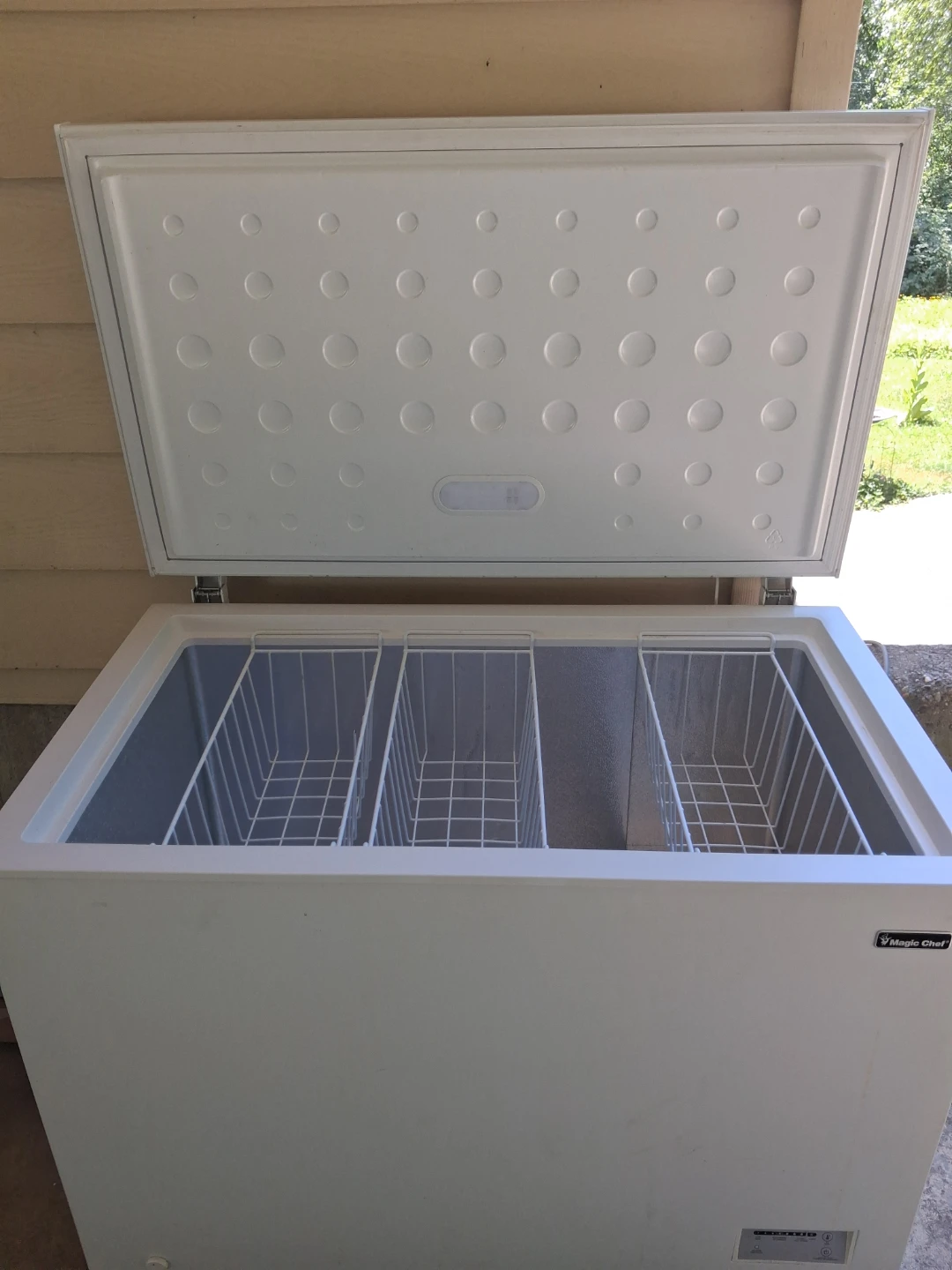 Magic Chef Chest Freezer. Clean $