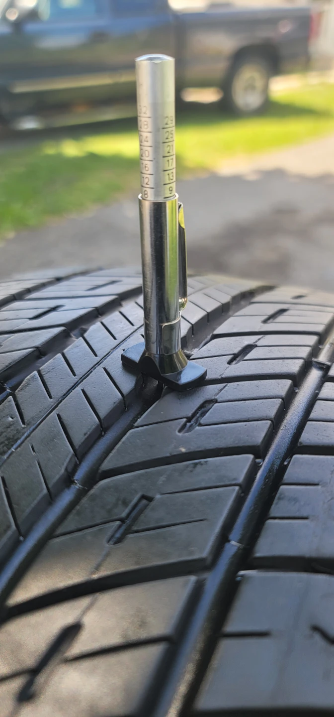 Uniroyal Tiger Paw Touring A/S Tires (Set of 4) - photo 2