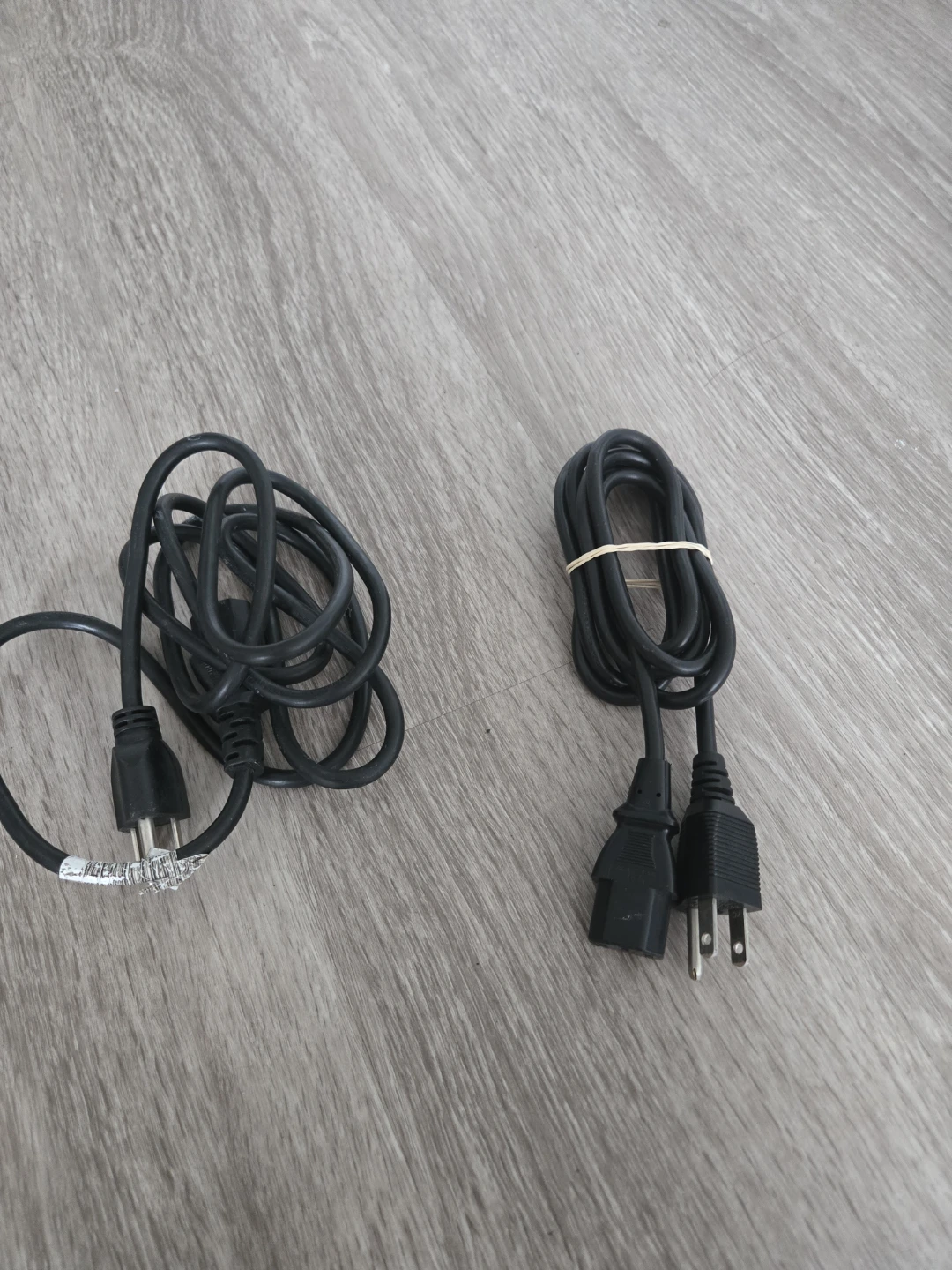 2x Black Power Cords - photo 2