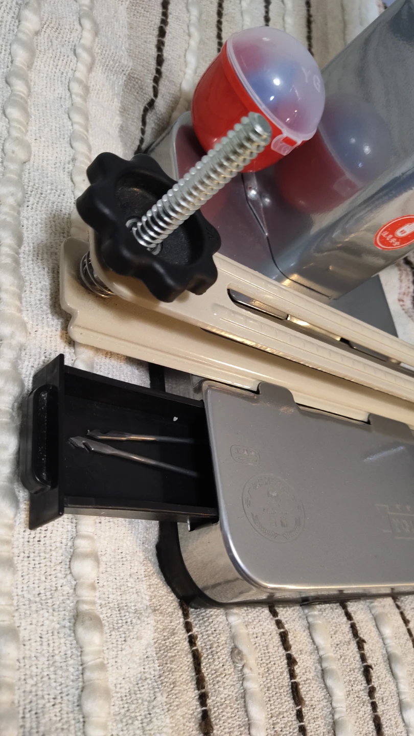 Drill press for bookbinding - photo 4