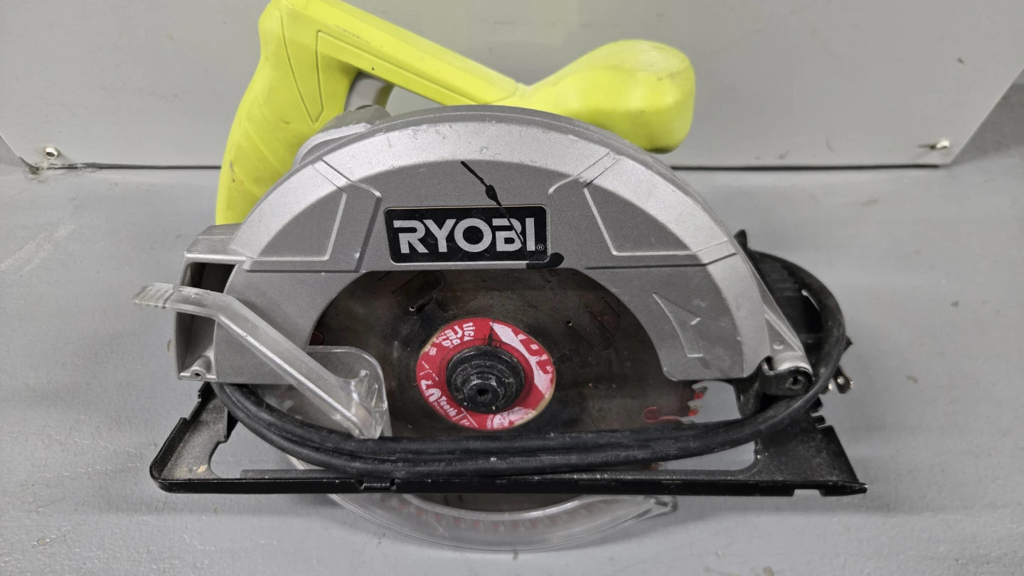 Ryobi CSB125 Circular Saw 7-1/4 Inch with blade - photo 2