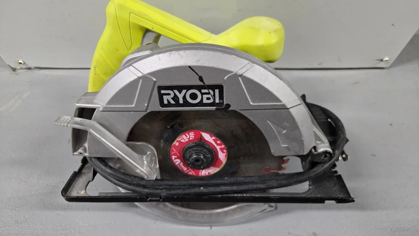 Ryobi CSB125 Circular Saw 7-1/4 Inch with blade - photo 2