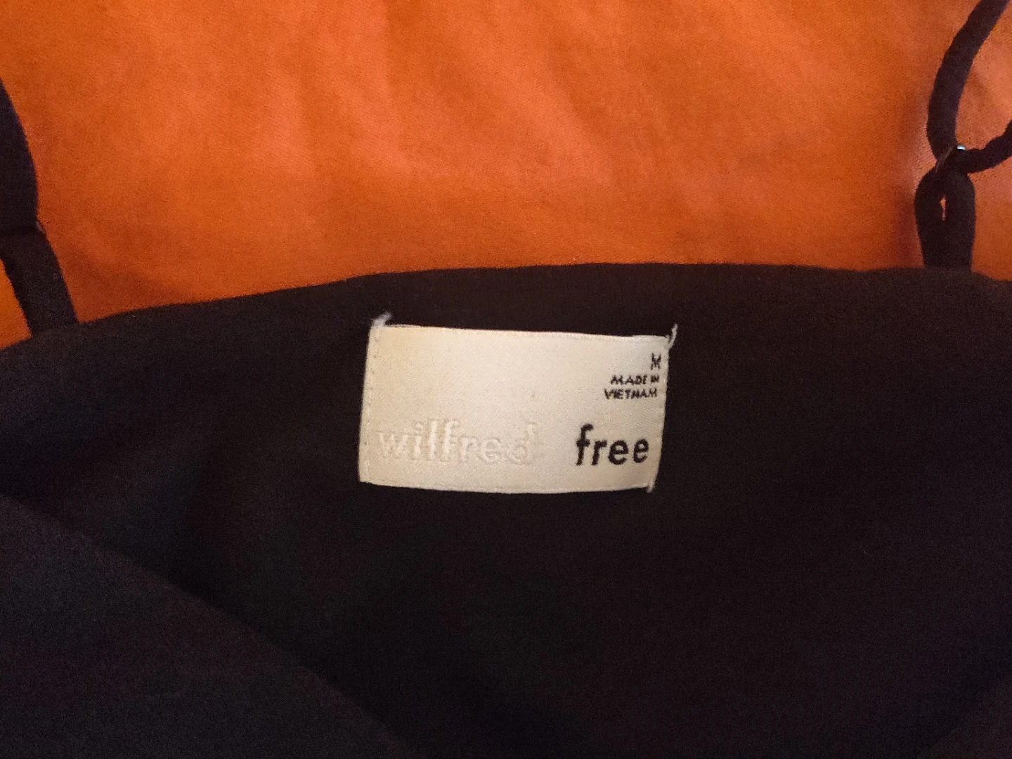 Cute black Wilfred crop top - photo 3