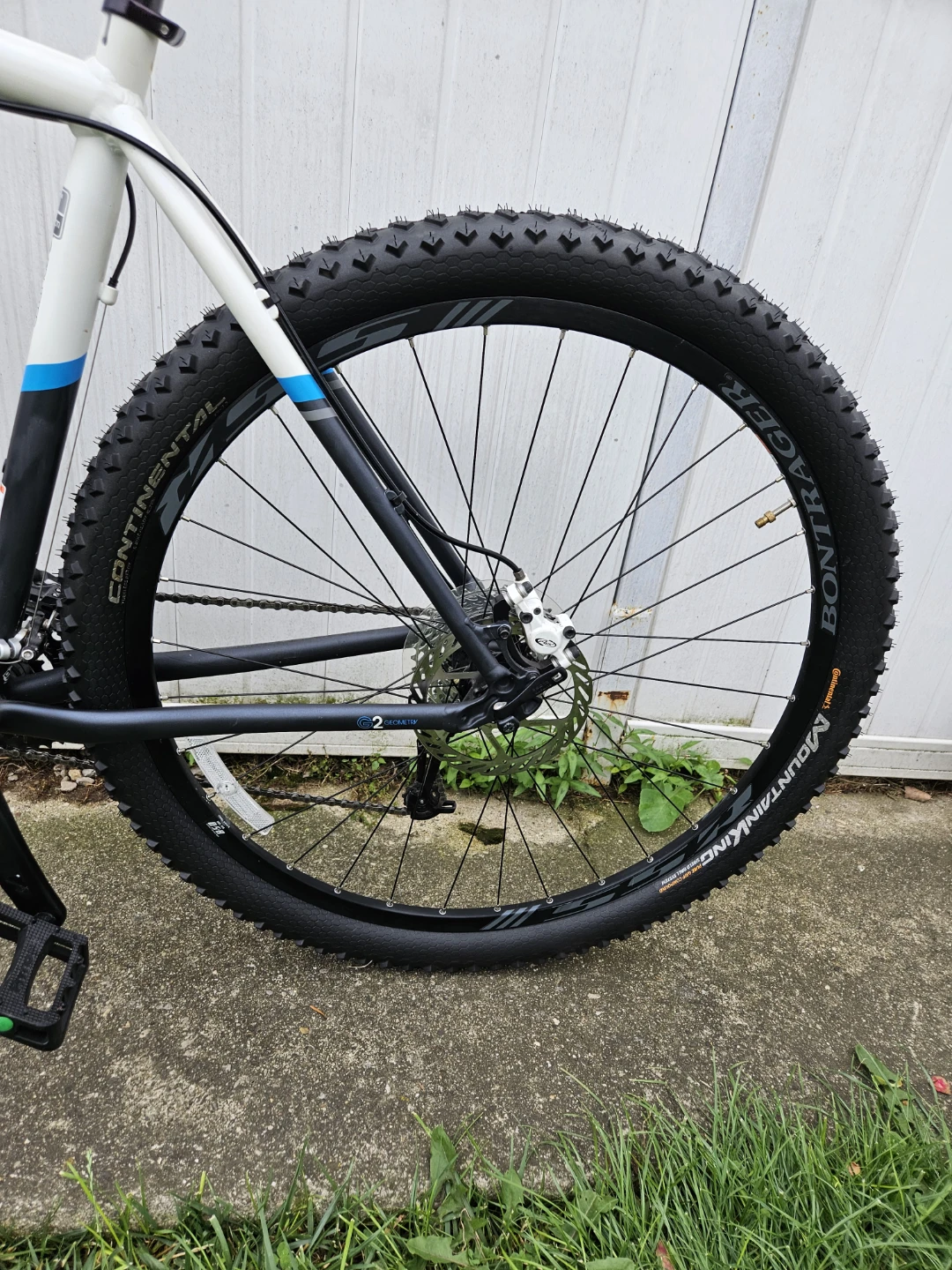 Trek X-Caliber Mountain Bike - photo 4