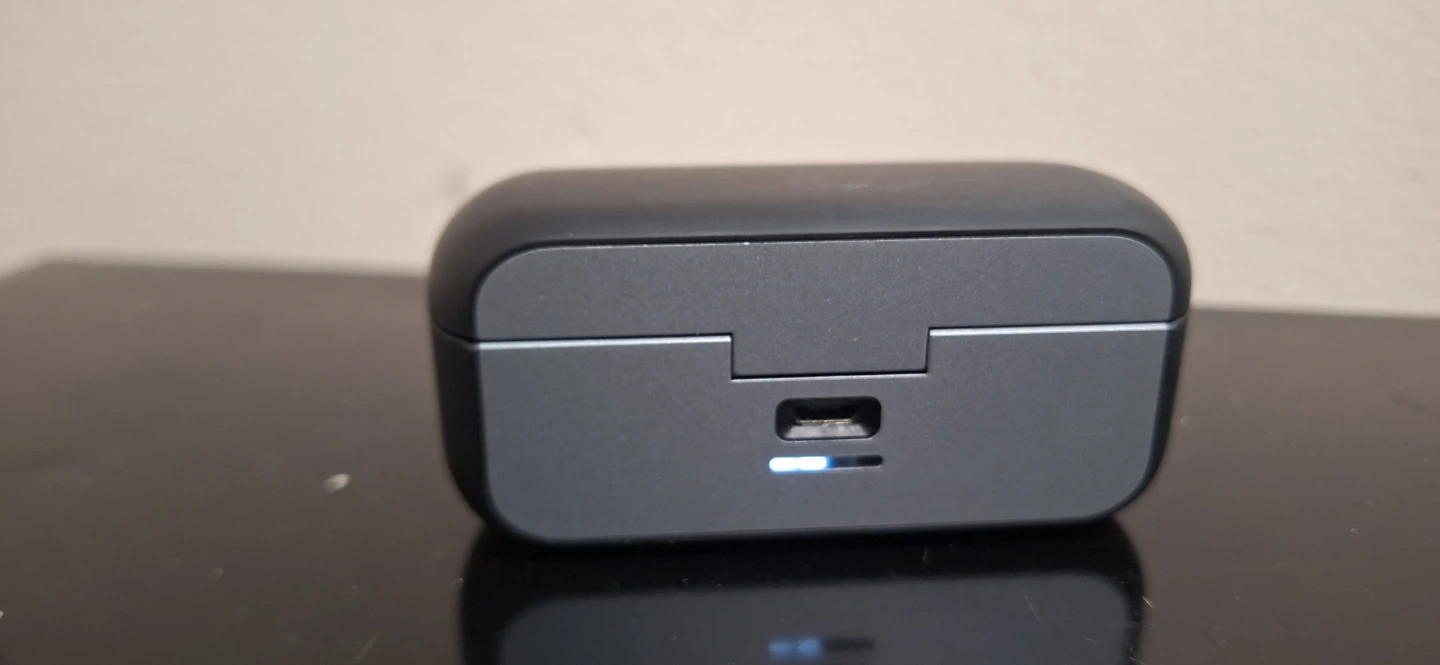 JBL Wireless Earbuds - photo 4
