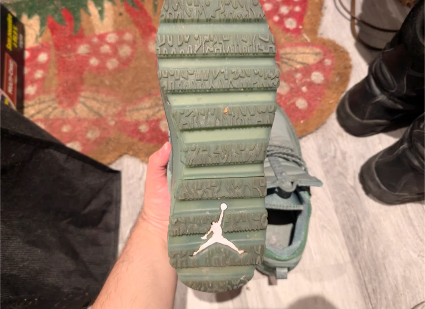 SIZE 9.5 Nike Jordan Air Mae Sneakers Dutch Green Grey Jade - photo 2