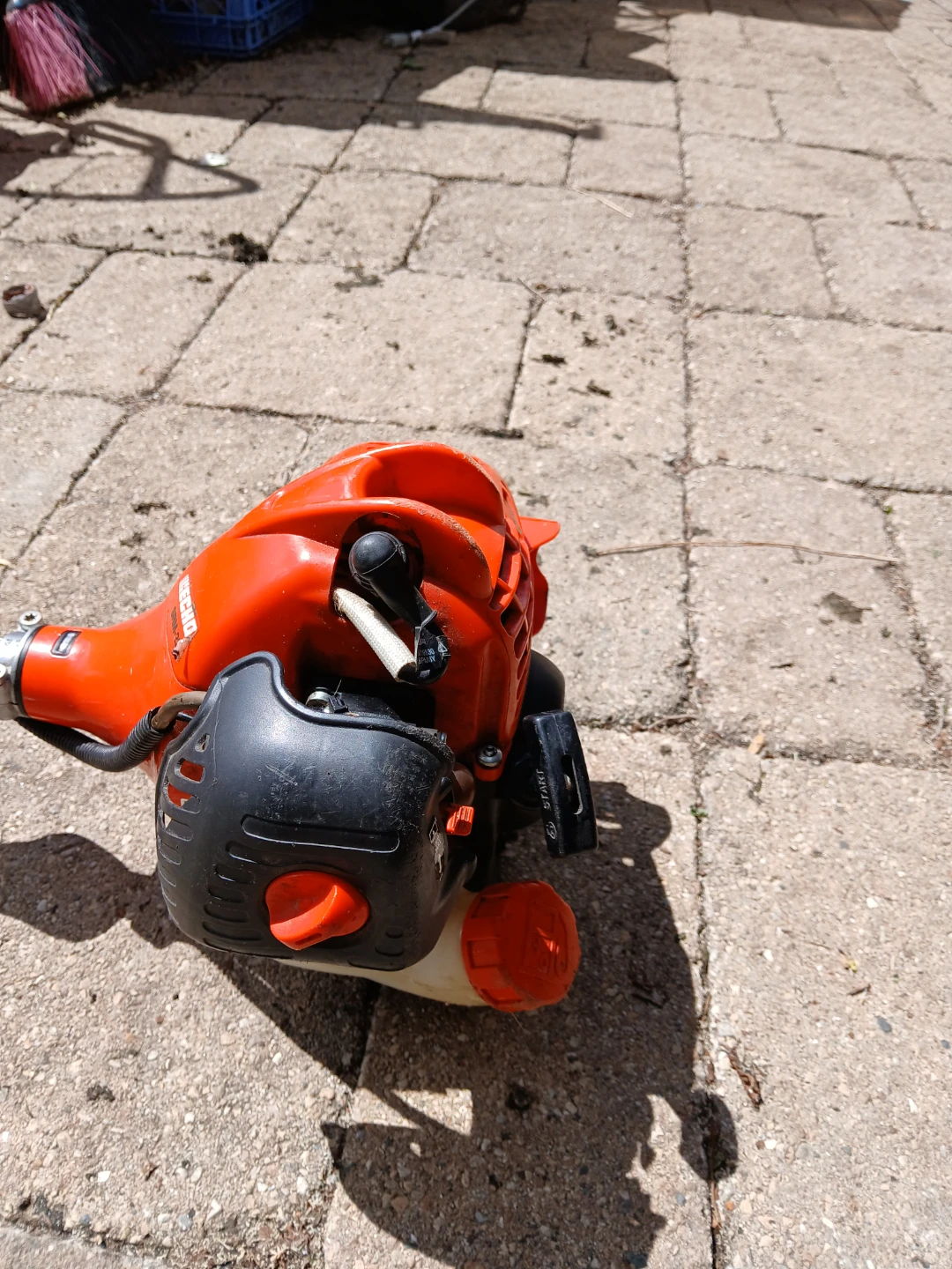 Echo SRM-225 String Trimmer - photo 4