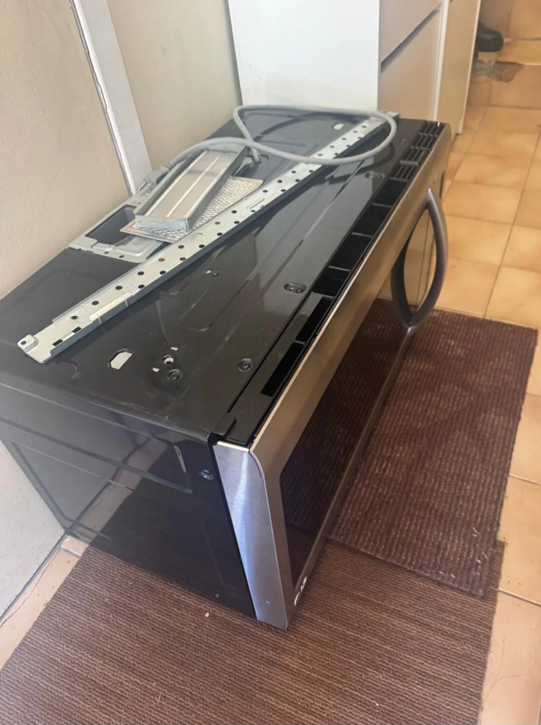 Black Over-the-Range Microwave - photo 2