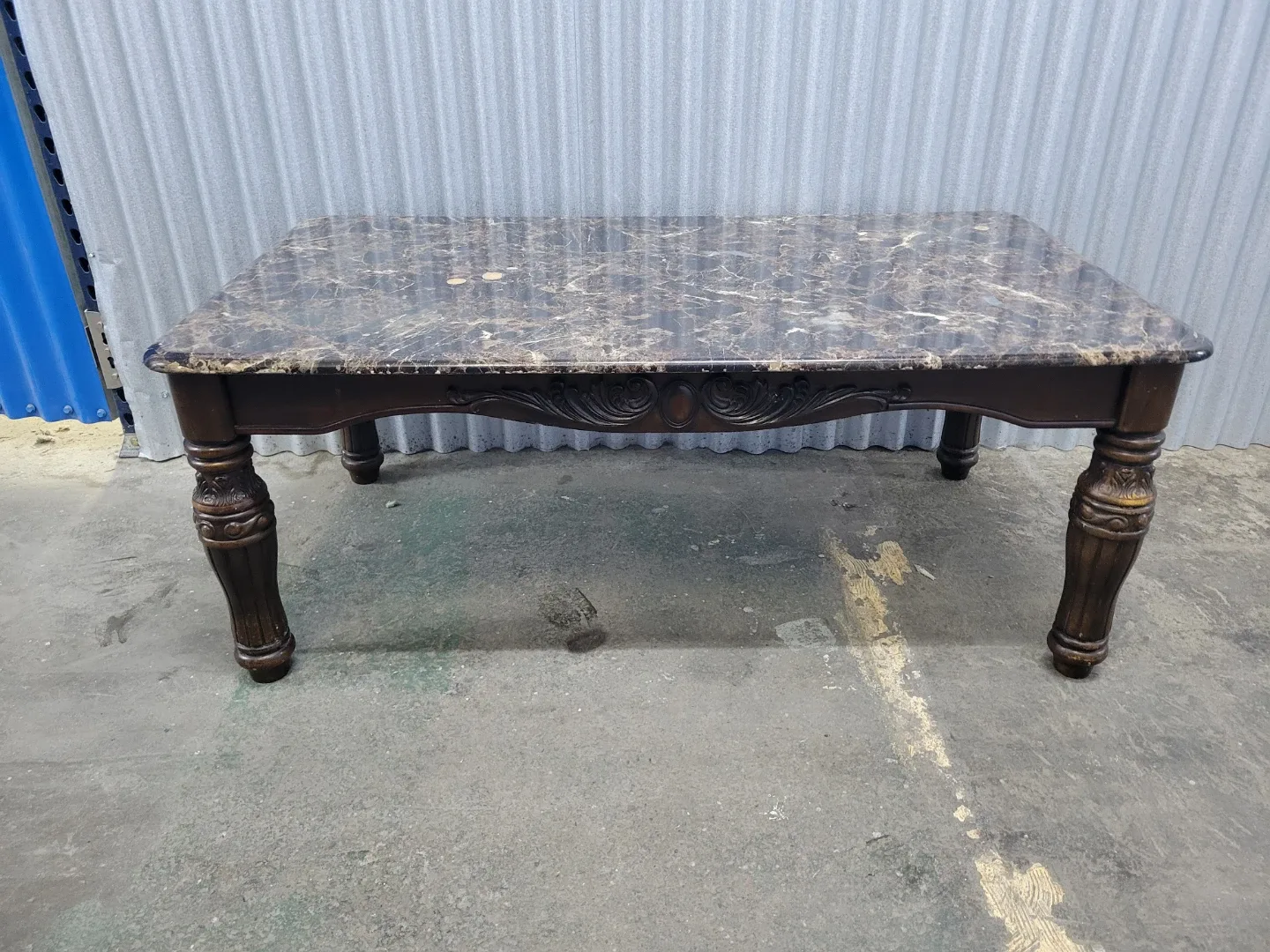 Marble Top Coffee Table with Carved Details - photo 2