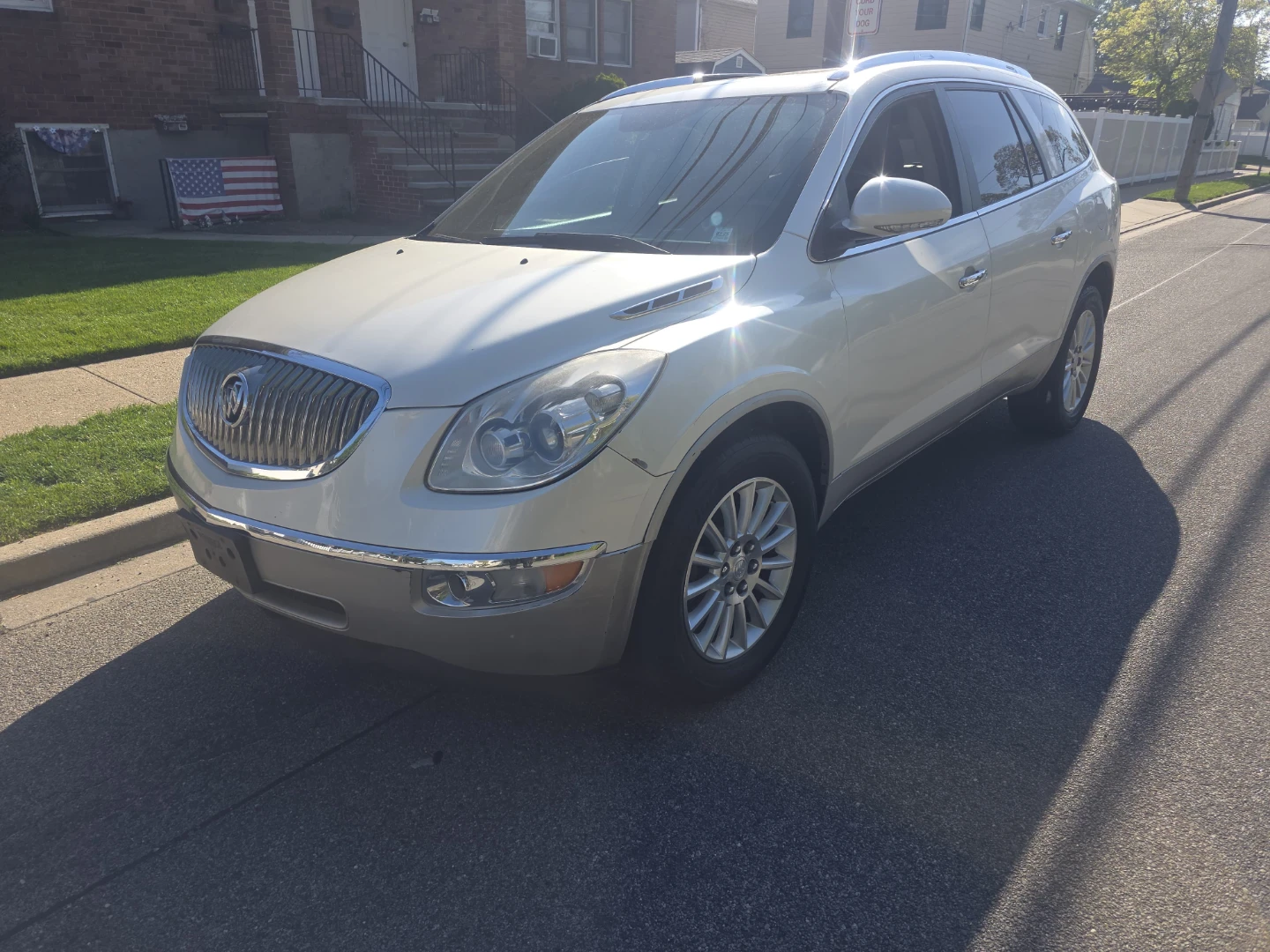 2011  Buick Enclave AWD, 7 Pass, Loaded, 125 K, NEG