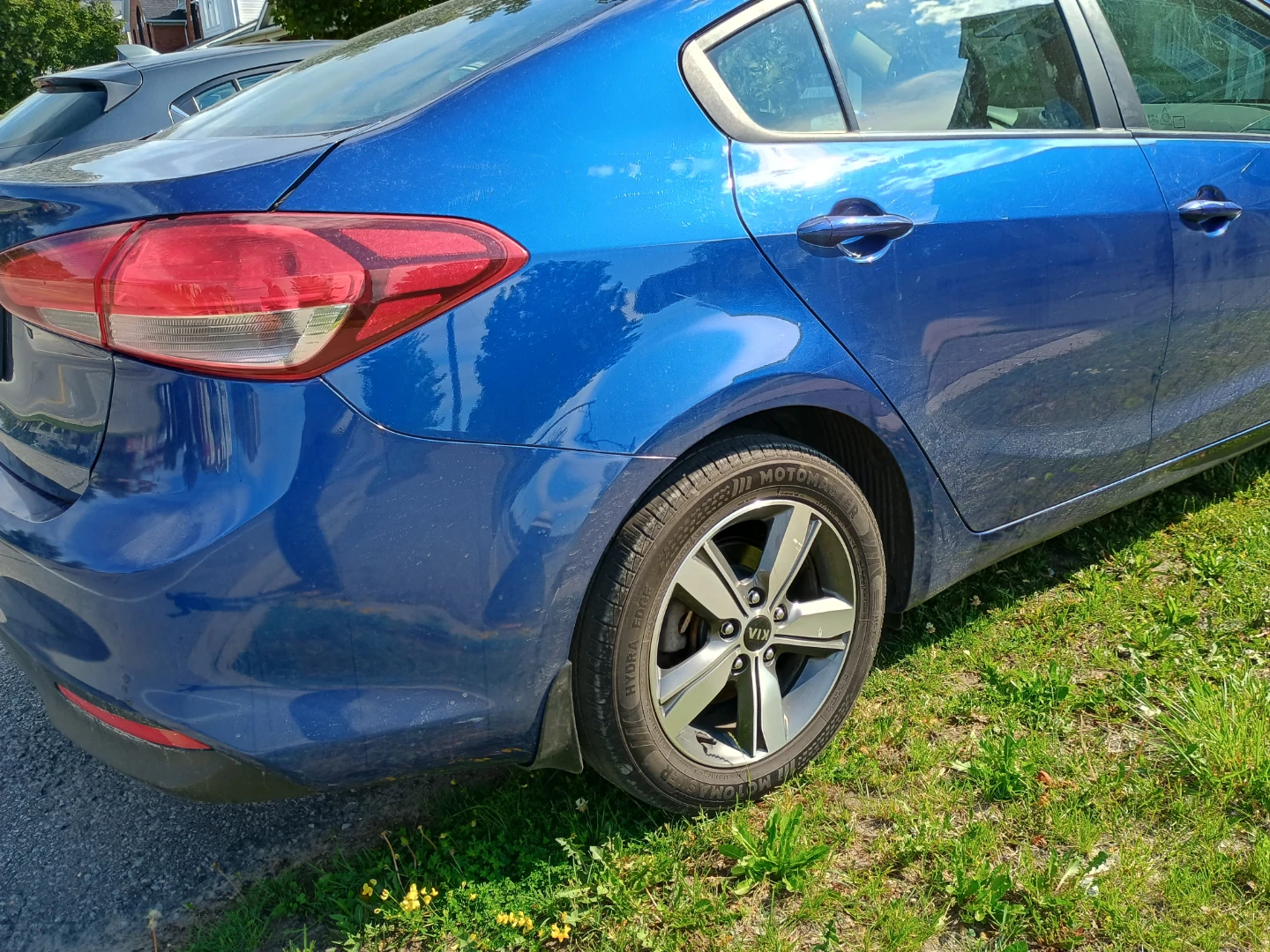 2018 Kia Forte LX+ Safety Certified! Carfax & 2 set of tires/ - photo 5