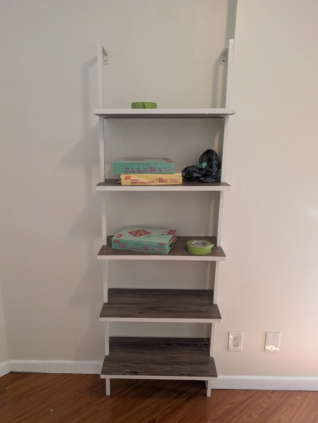 Ladder Shelf - photo 2