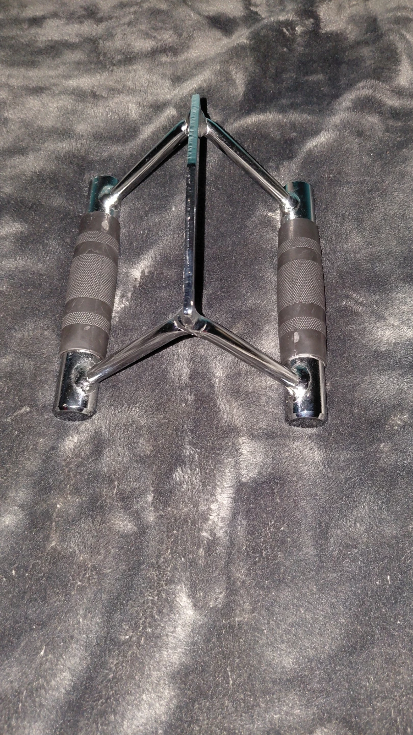 V-Grip Lat Pulldown Bar Attachment