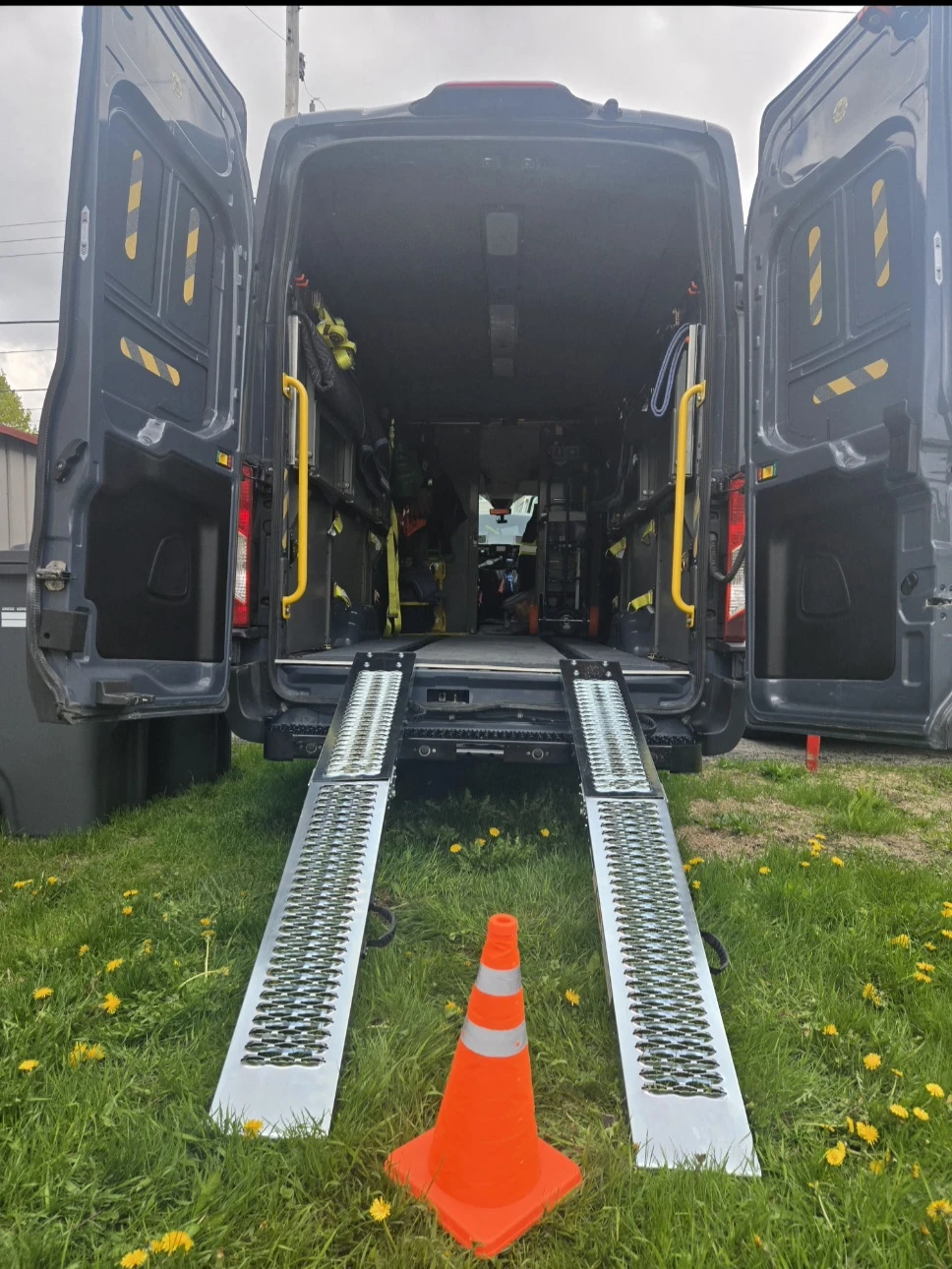 Cargo van delivery logistics