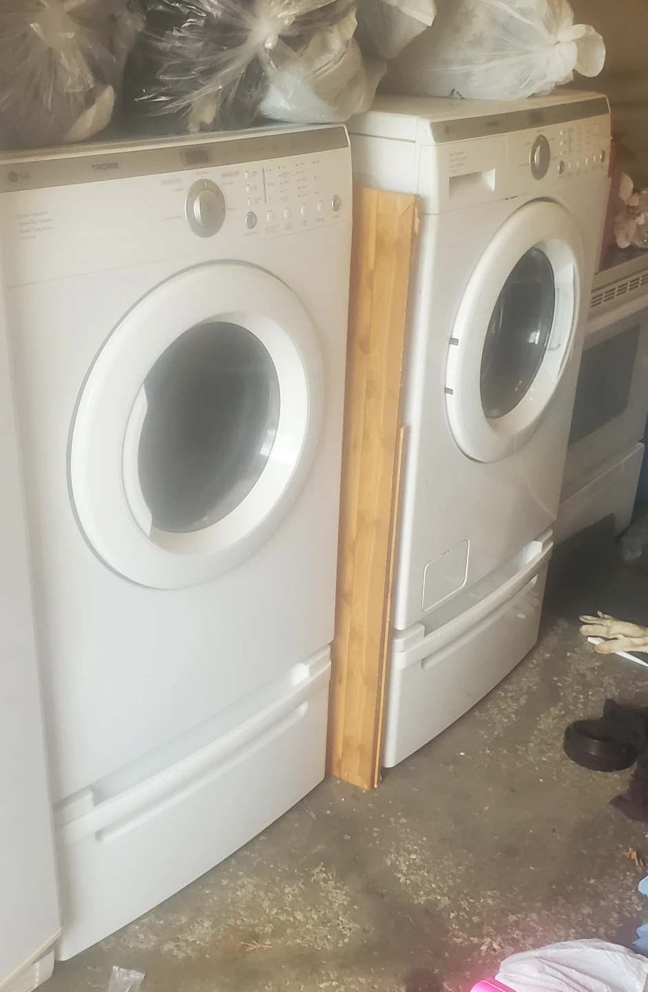 LG Tromm Front Load Washer & Dryer
