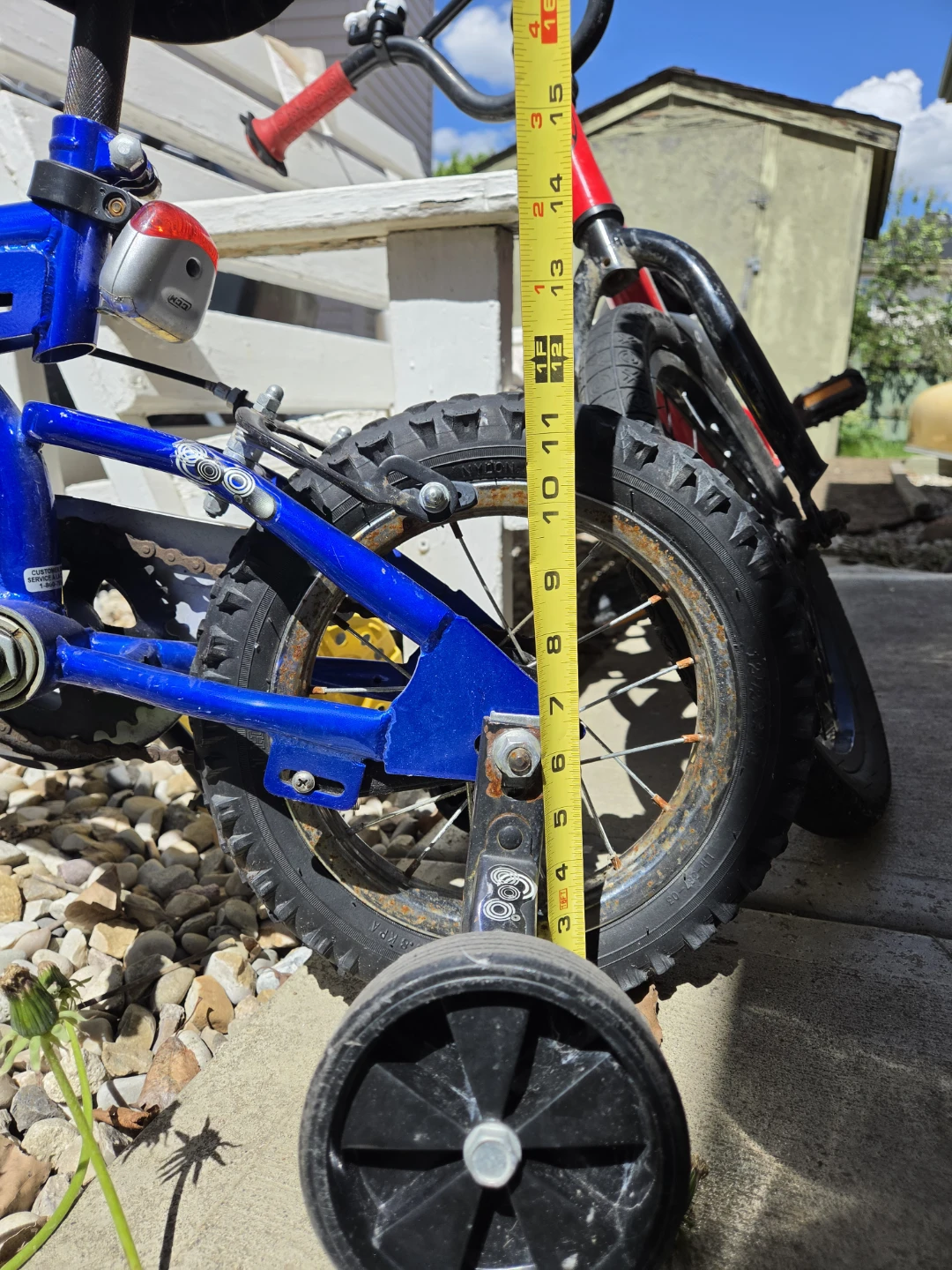 Blue Kids Bicycle with training wheels - photo 2