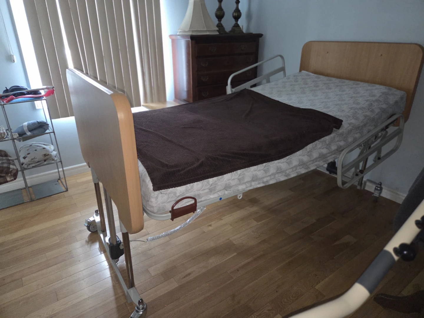 Brand new Adjustable bed and tray table - photo 3