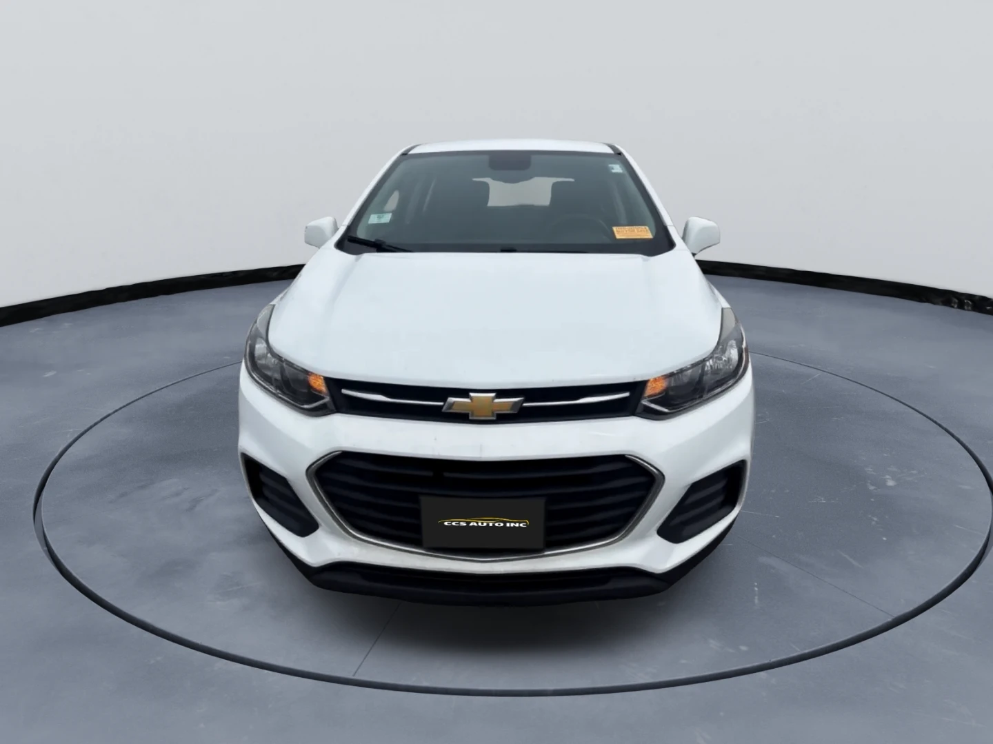 White Chevrolet Trax - photo 2
