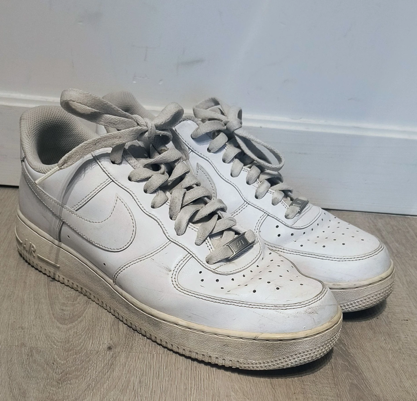 Nike Air Force 1 Low (Size 11) - photo 3