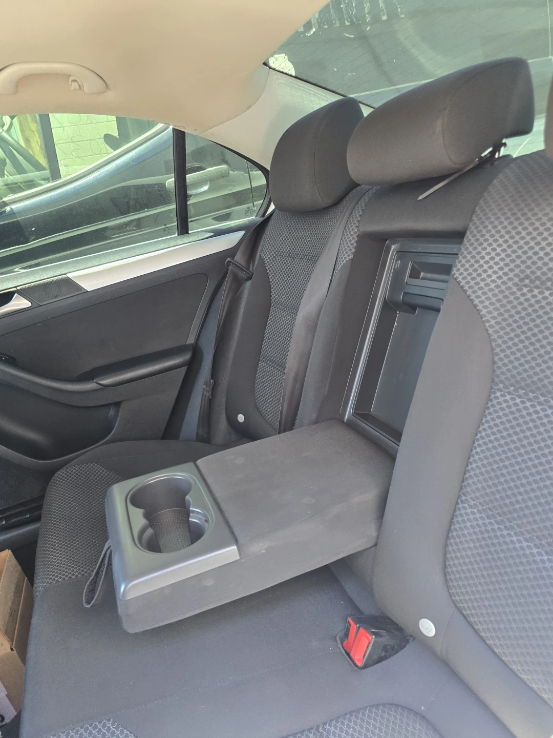 White Volkswagen Jetta 2014  comes with safety expiring July 8th - photo 5