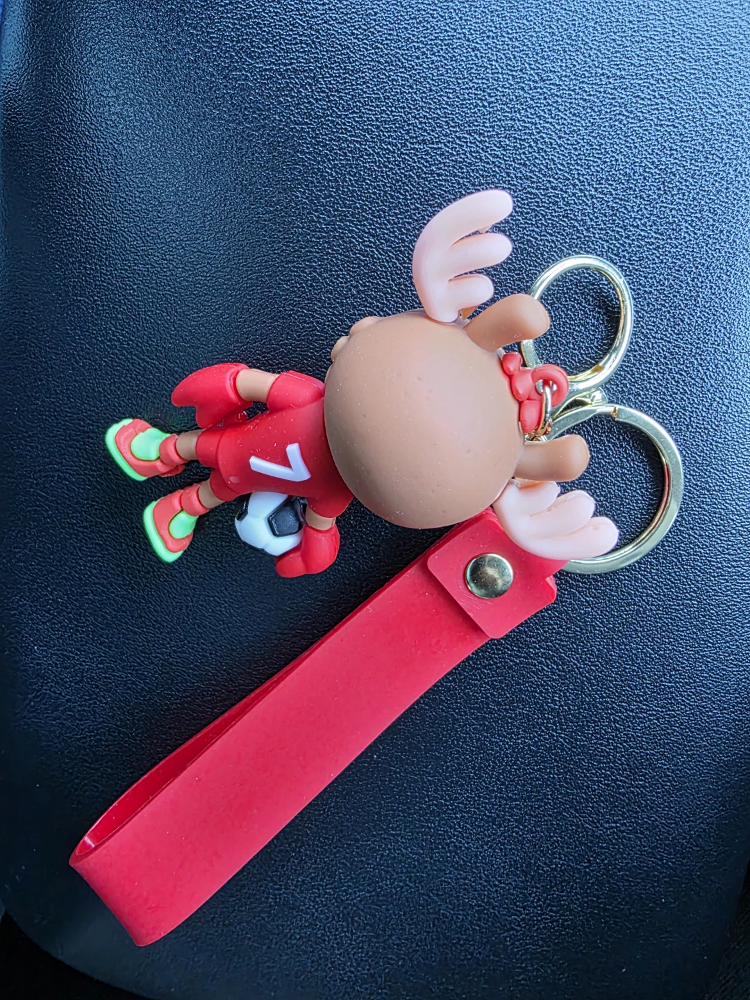 FIFA 2026 mascot keychain - photo 2