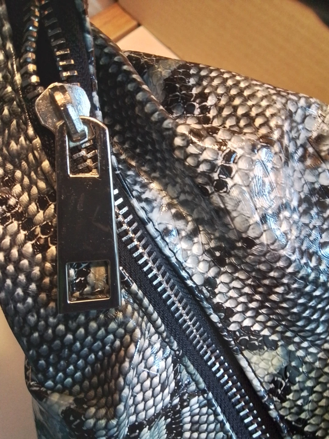 Mark by Avon Hobo Shoulder Bag - photo 3