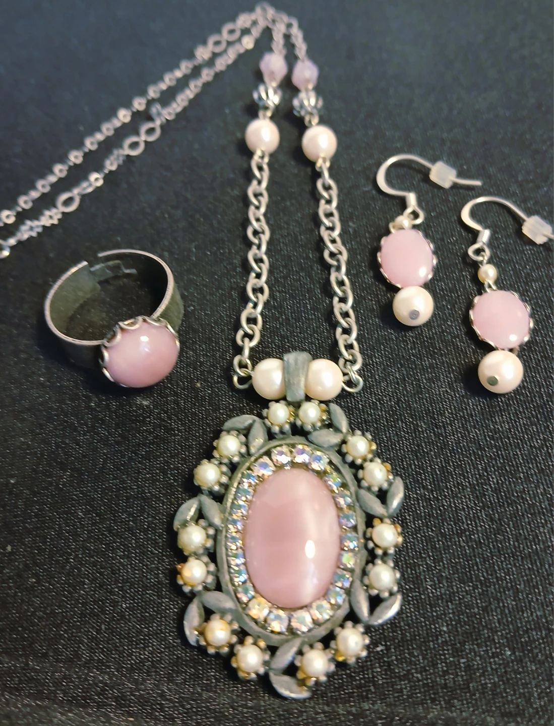 Pink stone Necklace, Earring and ring Set