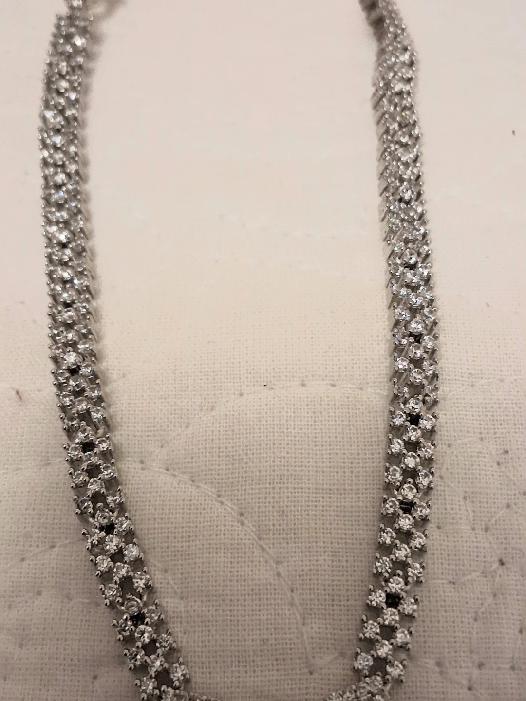 SILVER CRYSTAL PENDANT NECKLACE AND EARRING SET - photo 4