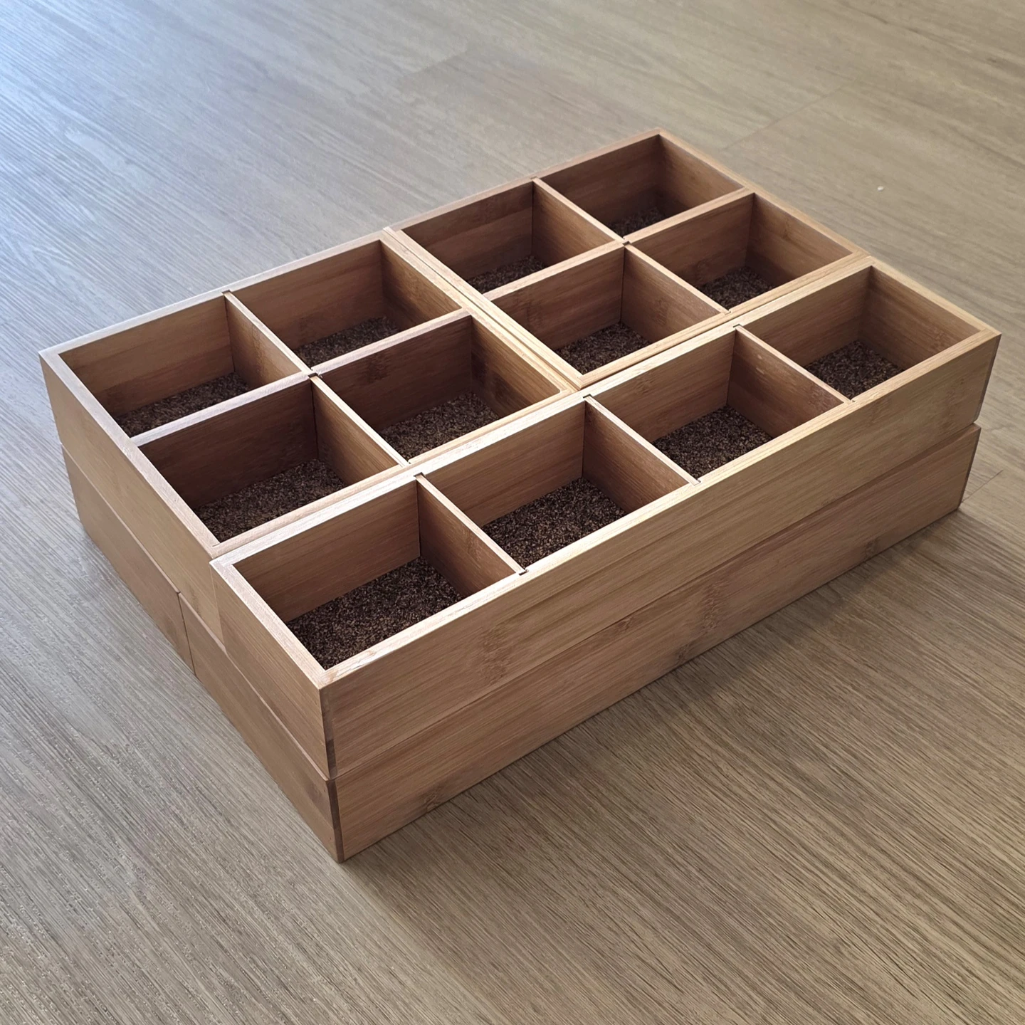 [Moving Sale] 4-piece Bamboo Expandable Drawer Organizer - photo 4