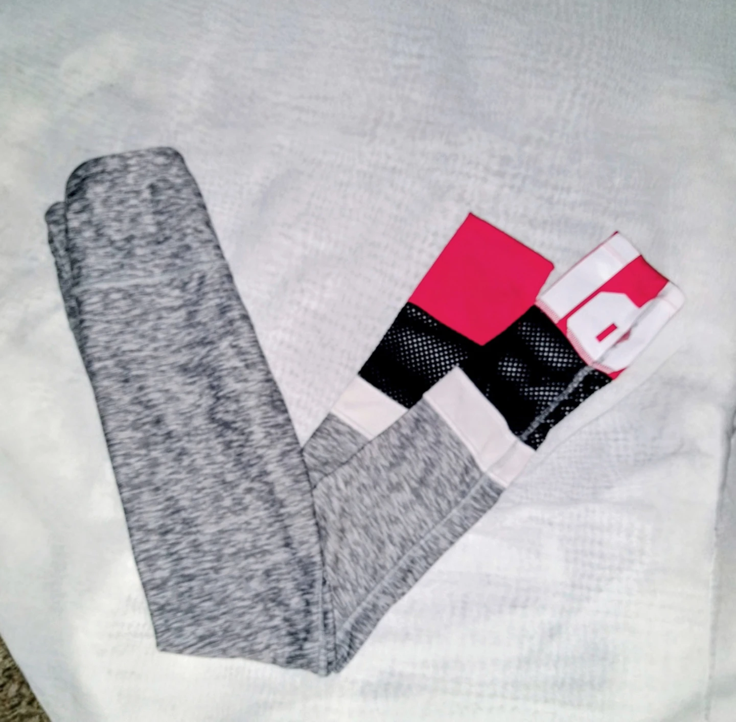 Victoria's Secret Pink Ultimate Grey, Hot Pink Leggings XS - photo 2