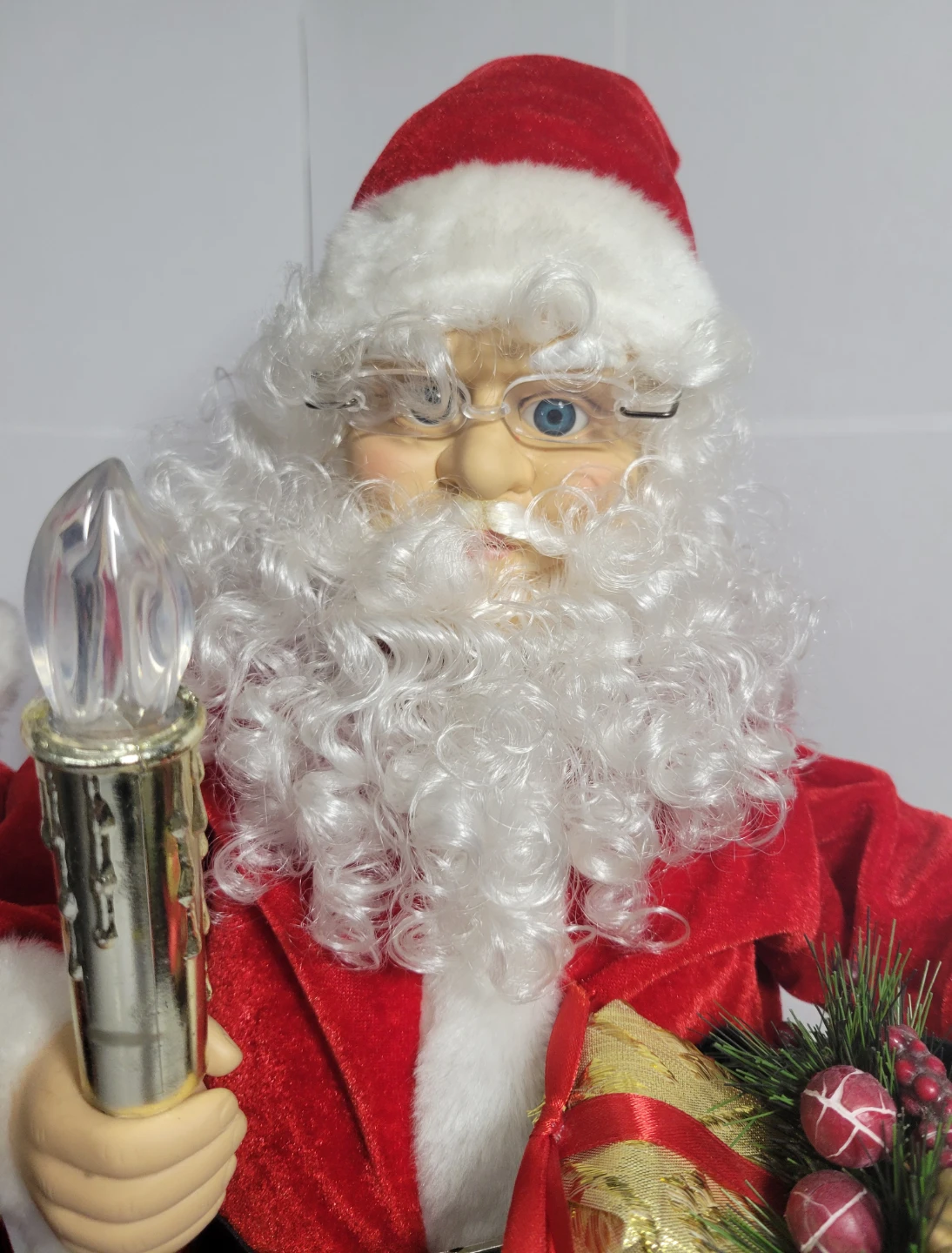 24" tall Santa & Mrs. Claus Figures - photo 3
