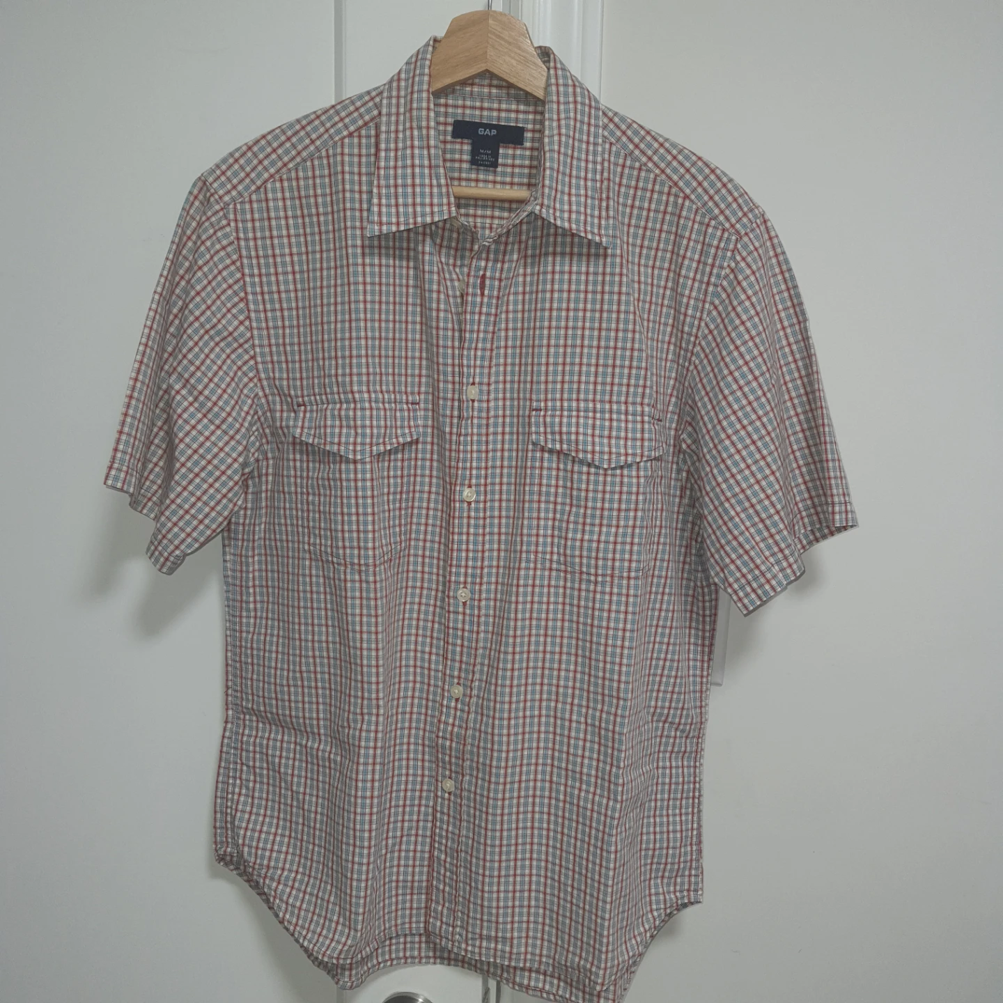GAP Short Sleeve Plaid Button-Up Shirt