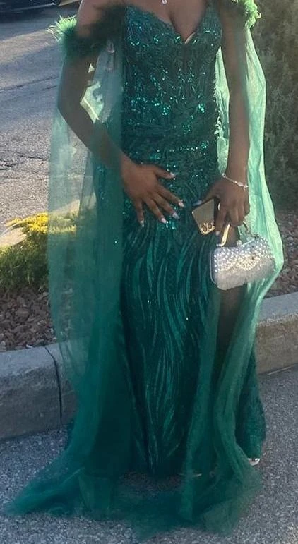 Emerald Green Sequin Gown with Feather Details - photo 2