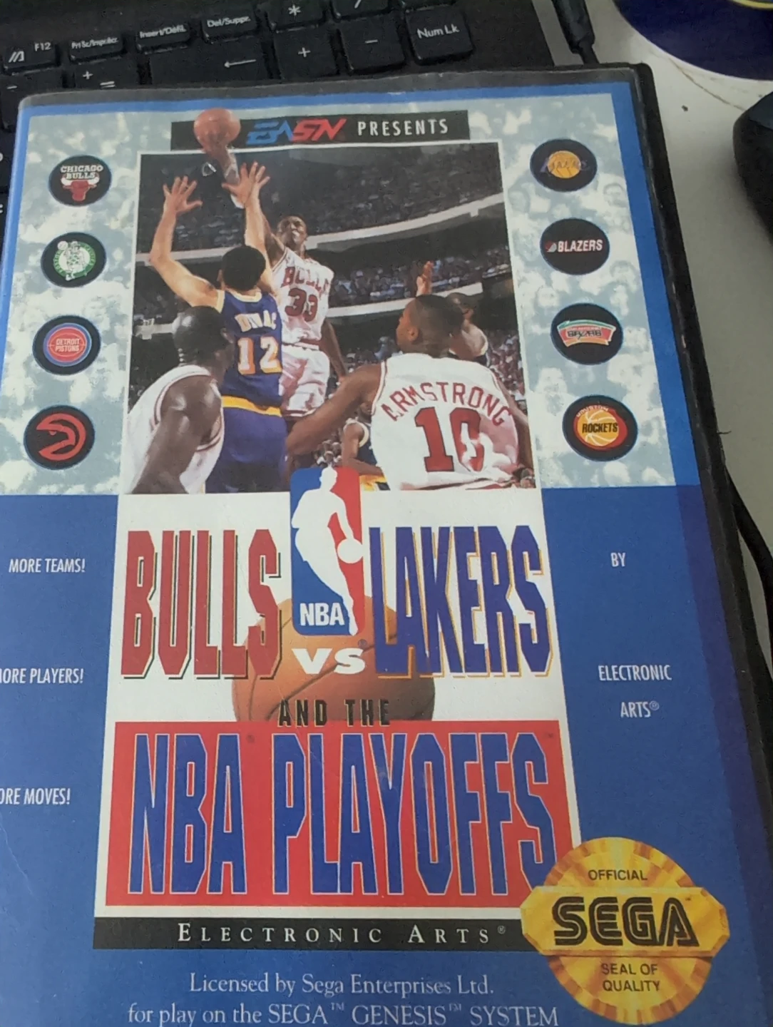 Bulls vs Lakers and the NBA Playoffs Sega Genesis Game