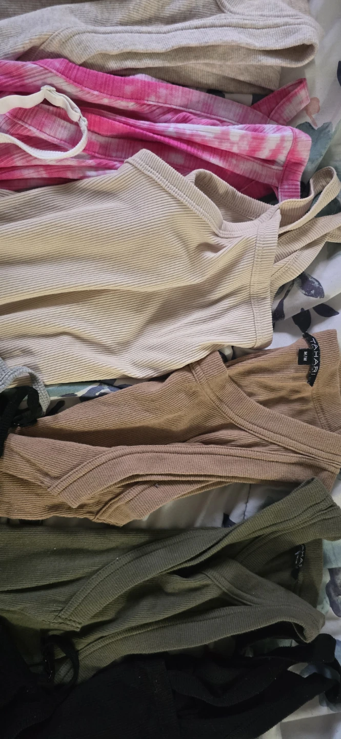 Bundle of Ribbed Tank Tops - photo 4