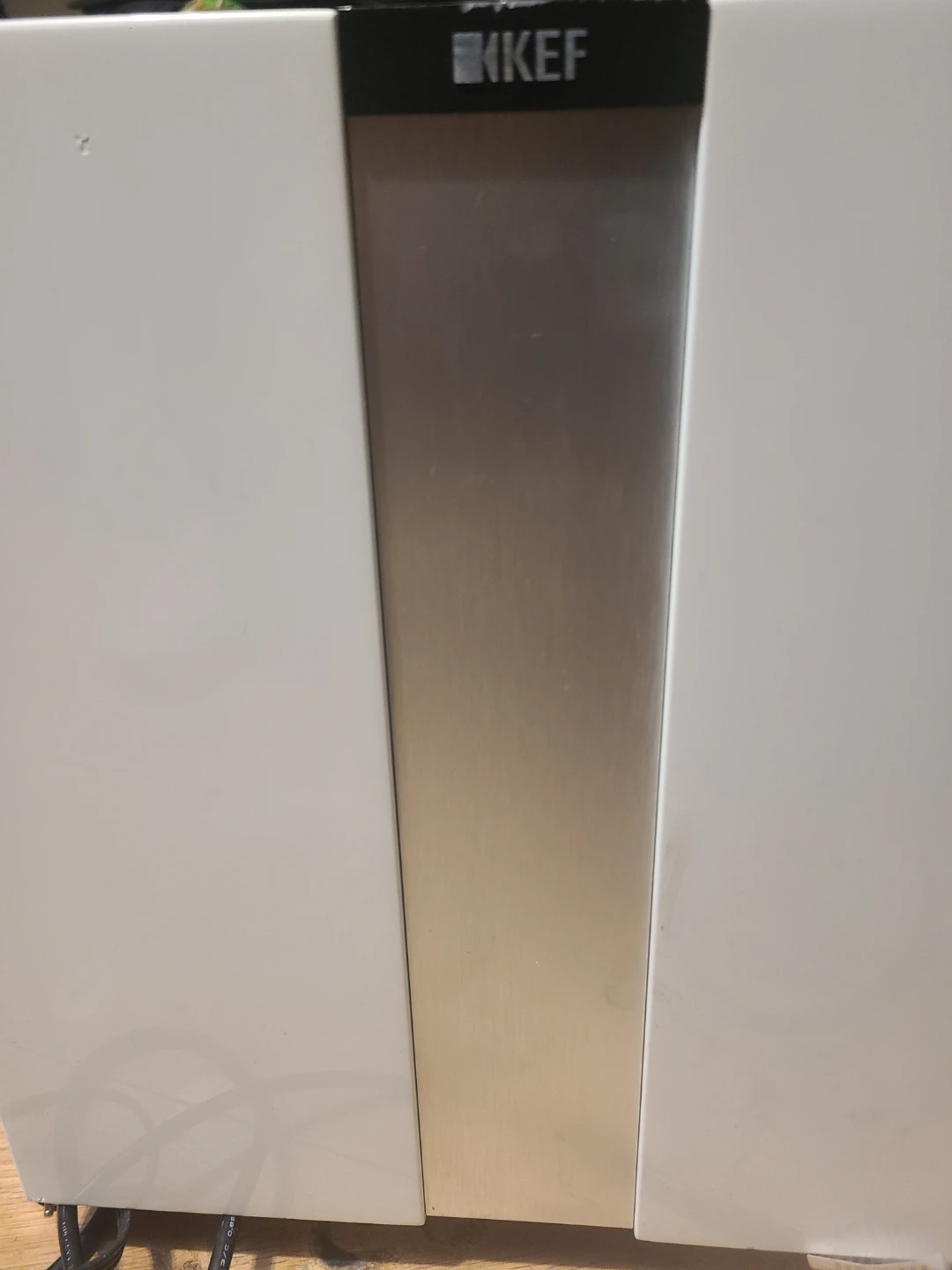 KEF R400b Subwoofer