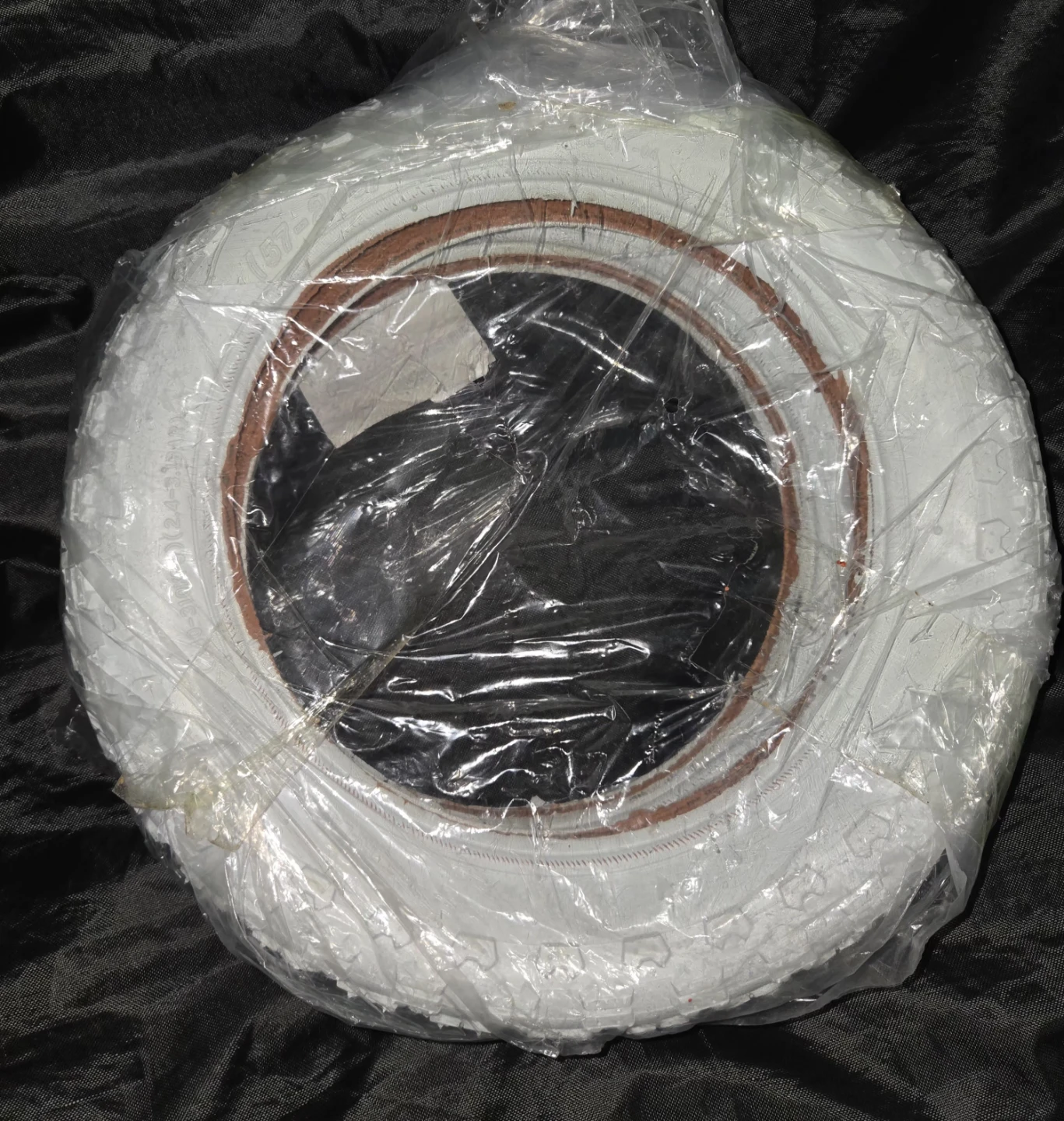 White Bicycle Tire 12 x 2.125 - photo 4