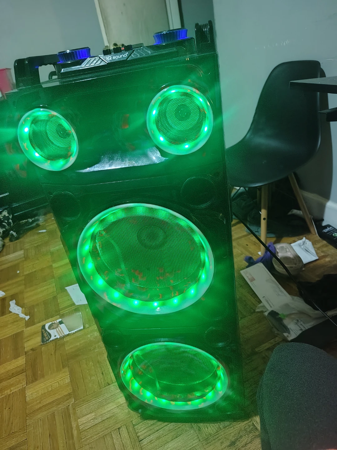 iQ Sound Party Speaker with LED Lights - photo 2