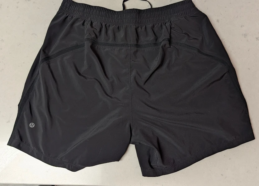 Lululemon Black Shorts (XL) - photo 2