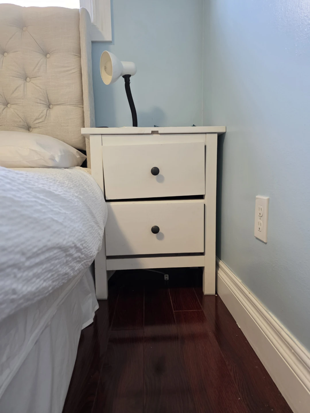 White 2-Drawer Nightstand - photo 2