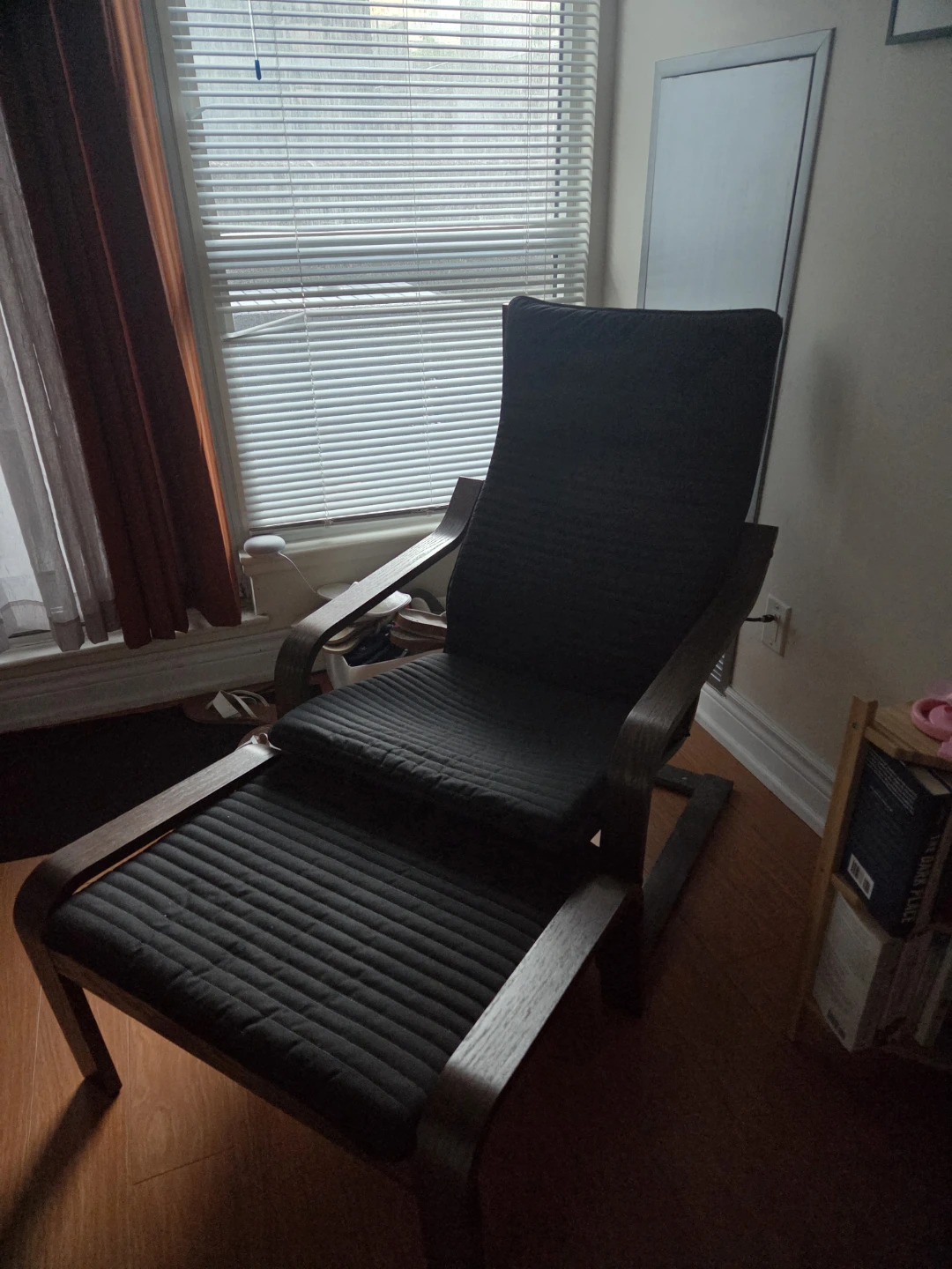 Poäng Lounge Chair with Footrest Brown Frame