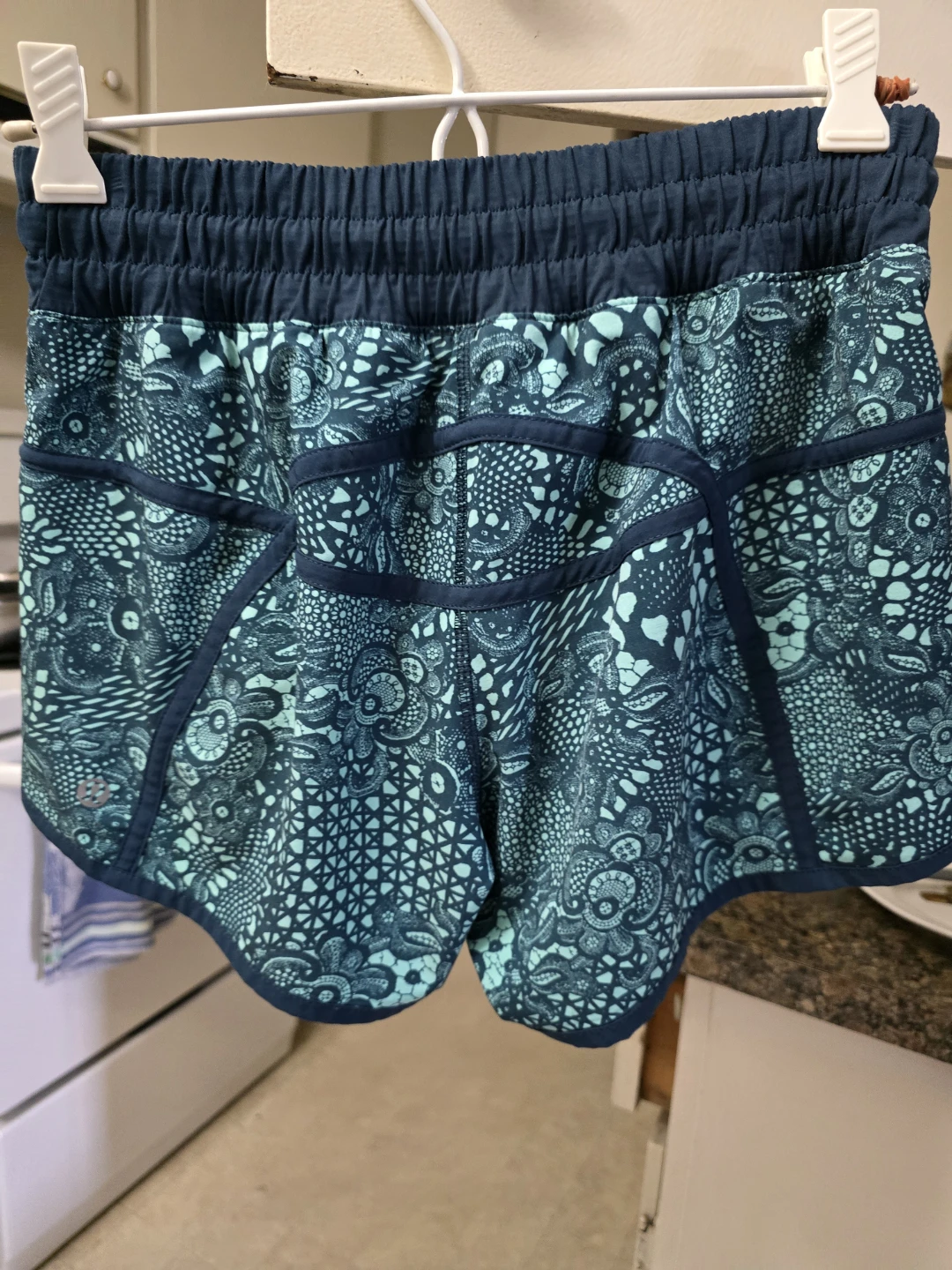 Lululemon Shorts - photo 2