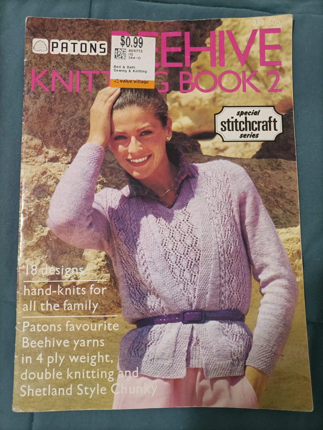 Patons Beehive Knitting Book 2 ⚽