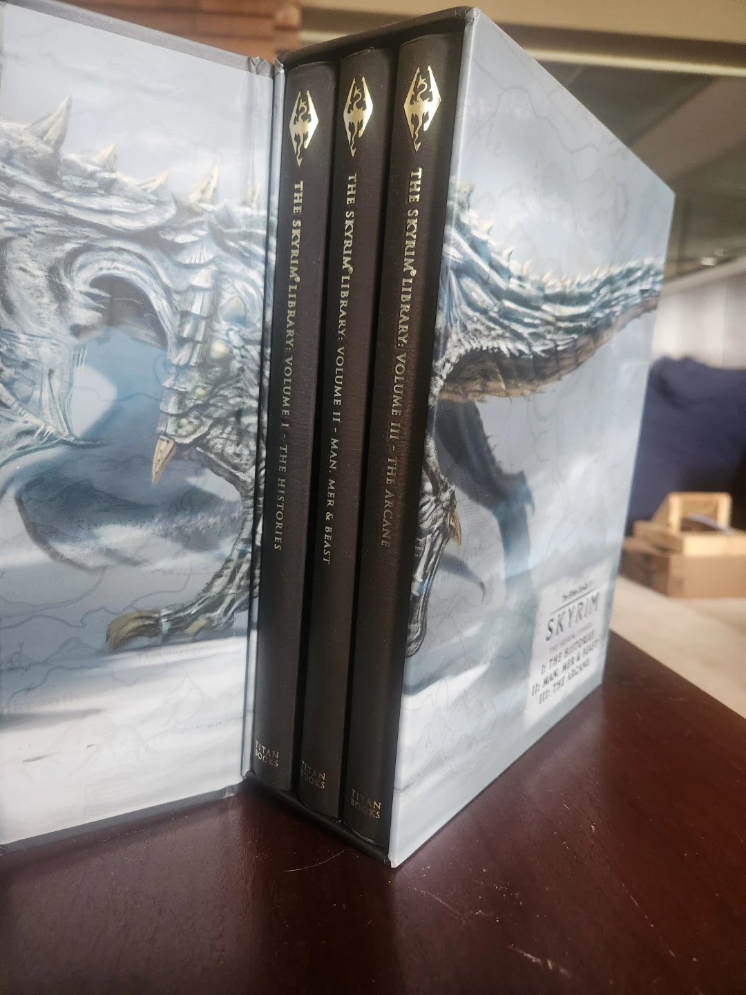 The Elder Scrolls V: Skyrim box set. - photo 3