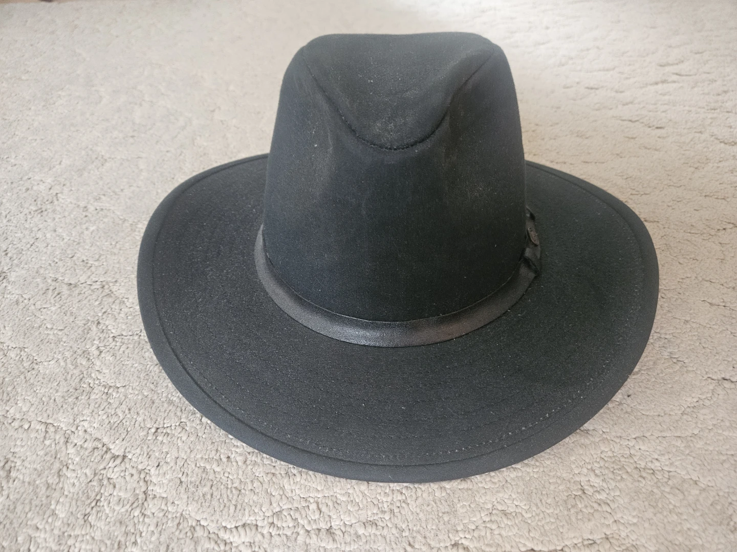 VINTAGE Australian Outback Collection wide-brimmed hat