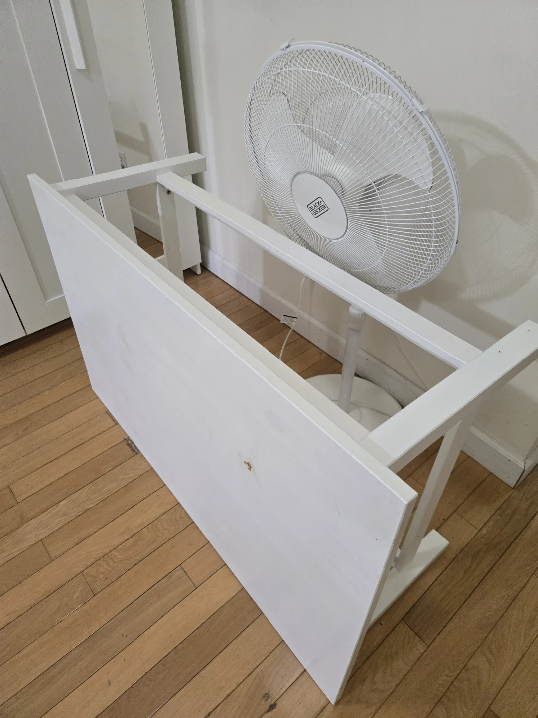 White Coffee Table - photo 5